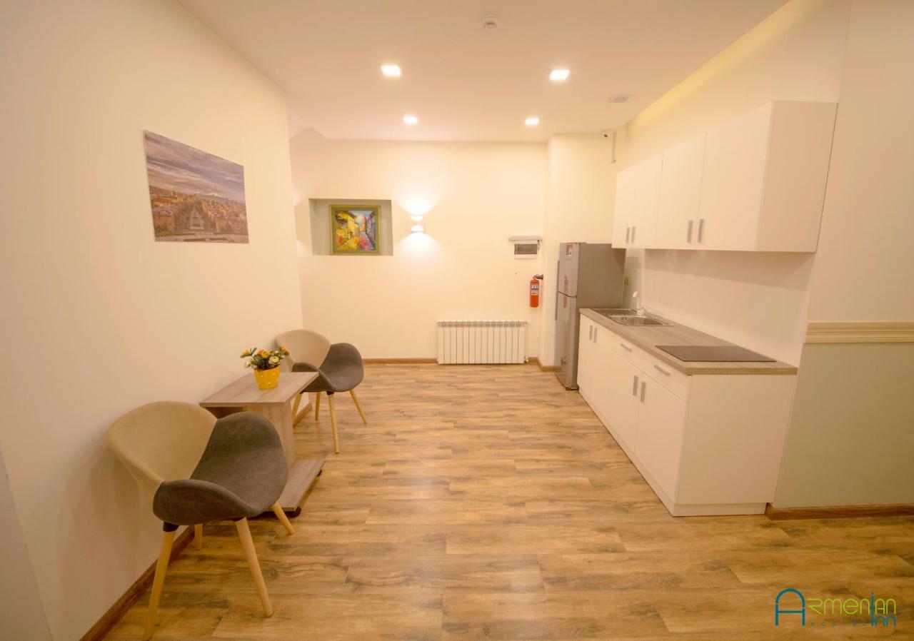 Armenian Inn 耶烈万 外观 照片