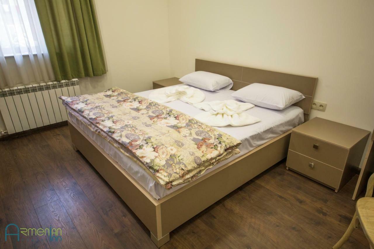 Armenian Inn 耶烈万 外观 照片